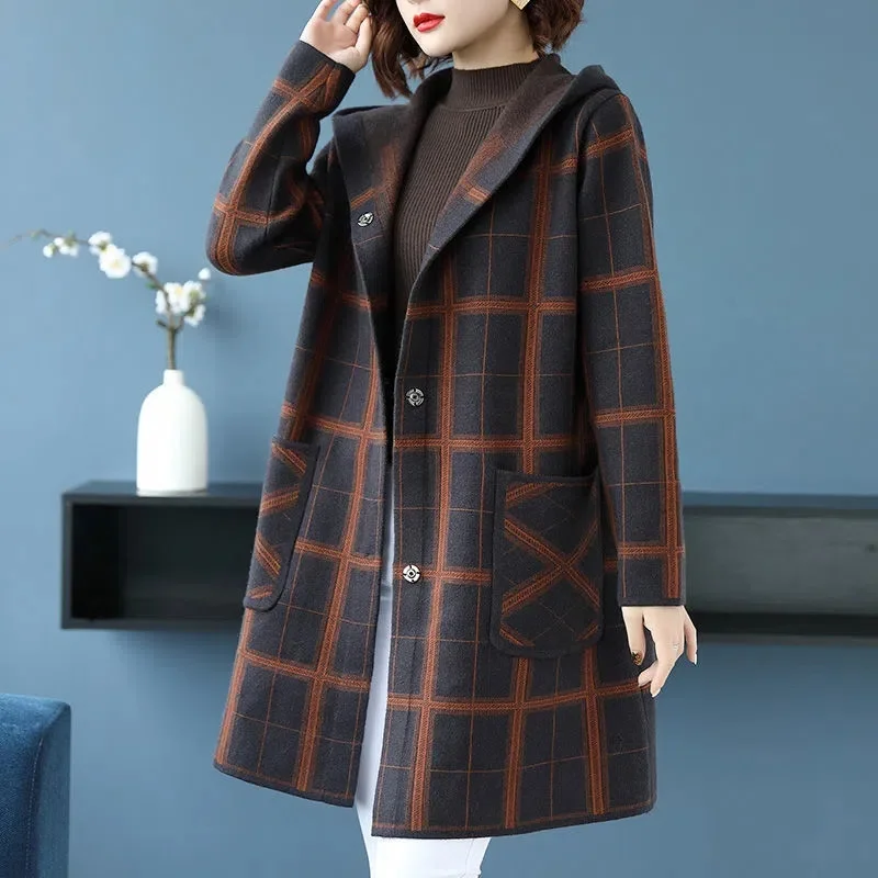 2023 Autumn Winter New Style Double Velvet Jacket Girl Western Woolen Coat Fat MM Hooded Large Size 6XL Checked Wool Outerwear
2023 Autumn Winter New Style Double Velvet Jacket Girl Western Woolen Coat Fat MM Hooded Large Size 6XL Checked Wool Outerwear