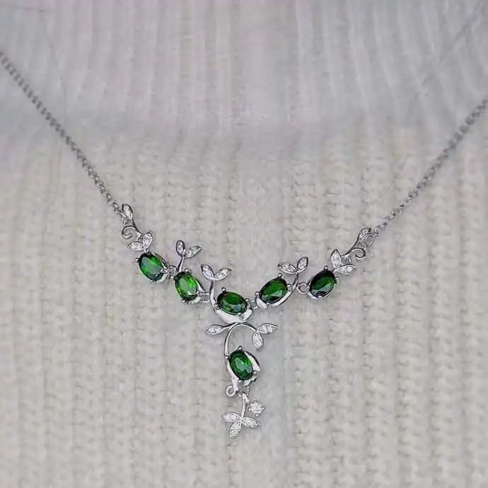 Natural green diopside stone Necklace natural gemstone Pendant Necklace S925 silver trendy leaf flower woman girl party Jewelry
Natural green diopside stone Necklace natural gemstone Pendant Necklace S925 silver trendy leaf flower woman girl party Jewelry