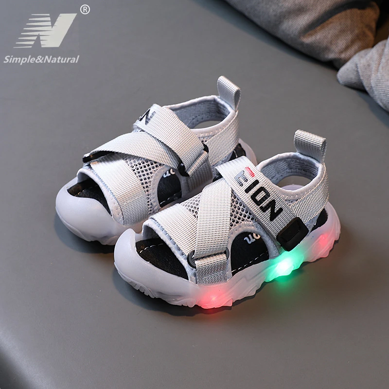 Size 21-30 LED Children Sandals Baby Luminous Childrens Shoes Boys Girls Lighting Breathable Mesh Sneakers
Size 21-30 LED Children Sandals Baby Luminous Childrens Shoes Boys Girls Lighting Breathable Mesh Sneakers