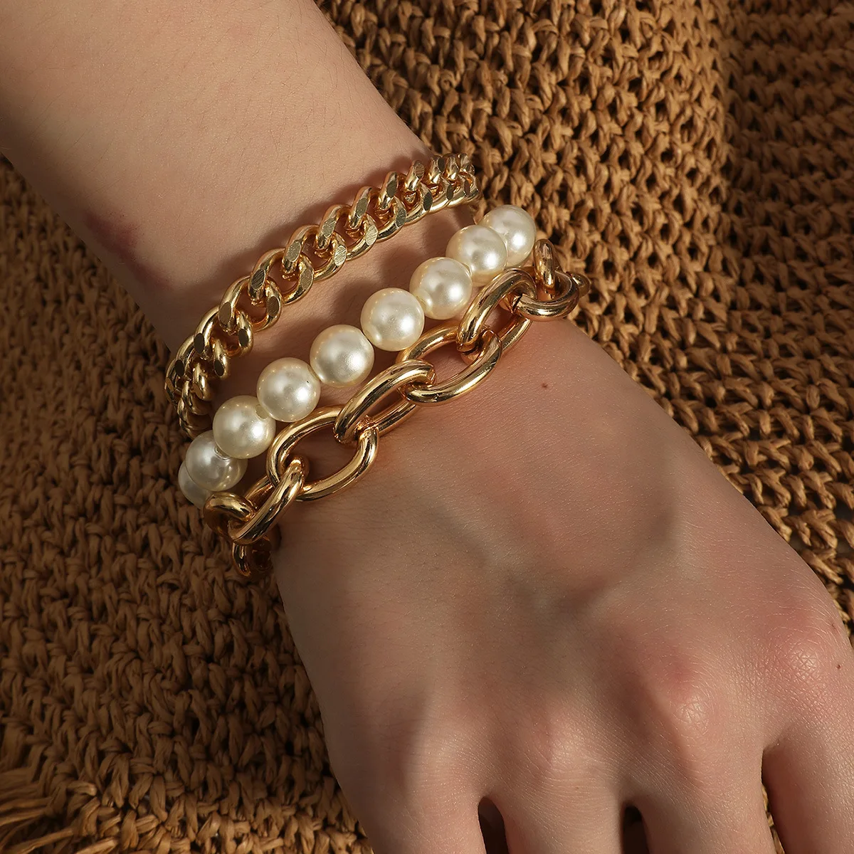 22 Style Trend Gold Sliver Pearl Bracelet Set for Women Casual Sport Jewelry Accessories Metal Butterfly Letter Charm Bracelet
22 Style Trend Gold Sliver Pearl Bracelet Set for Women Casual Sport Jewelry Accessories Metal Butterfly Letter Charm Bracelet