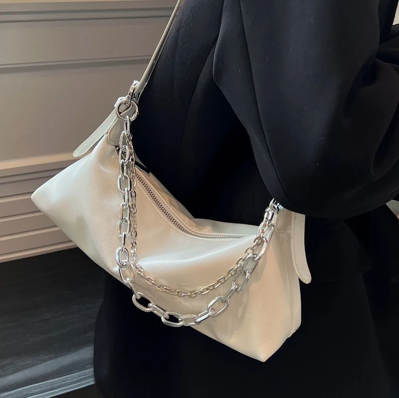 Summer Bag Women's 2022 New Trendy Fashion Luxury High-quality Texture One-shoulder Underarm Casual All-match Messenger Handbag
Summer Bag Women's 2022 New Trendy Fashion Luxury High-quality Texture One-shoulder Underarm Casual All-match Messenger Handbag