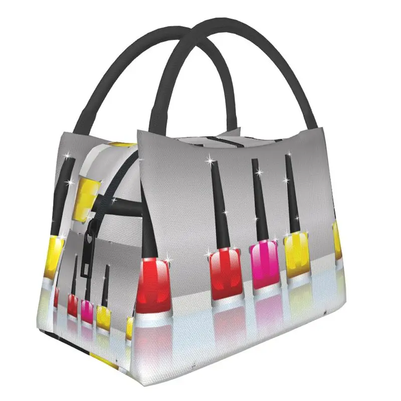 Hand-held insulated refrigerated lunch bag is portable, stylish and simple, suitable for picnics
Hand-held insulated refrigerated lunch bag is portable, stylish and simple, suitable for picnics