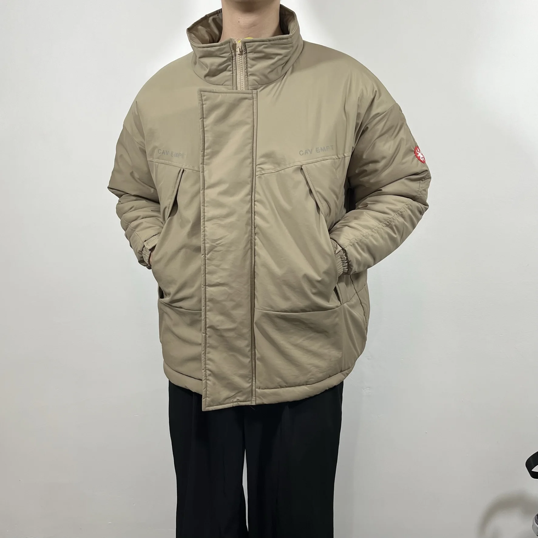 LIFE CAVEMPT Japanese fashion ce down cotton jacket autumn and winter bread jacket cotton jacket high collar plush coat men
LIFE CAVEMPT Japanese fashion ce down cotton jacket autumn and winter bread jacket cotton jacket high collar plush coat men