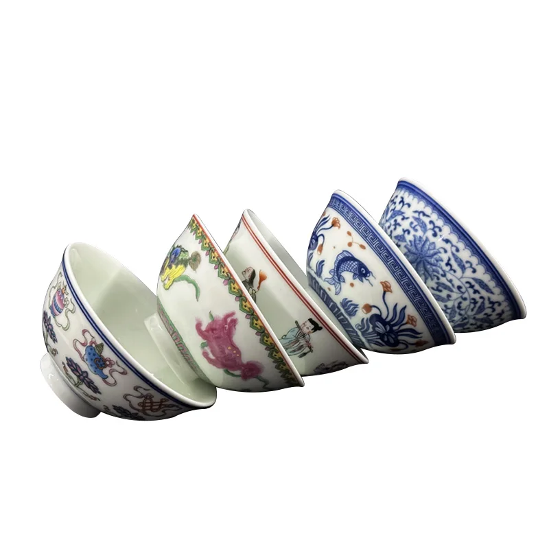 Сине-белая фарфоровая чашка Jingdezhen
Сине-белая фарфоровая чашка Jingdezhen