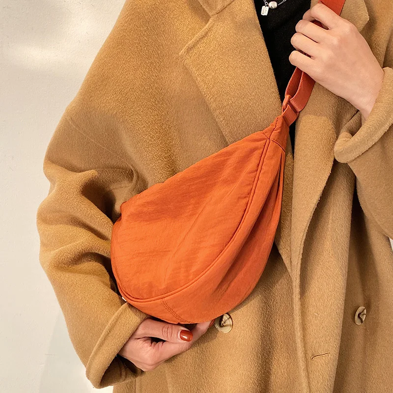 2022 Fashion Women Crossbody Bags for female Nylon Hobos Women's shoulder bag Large Capacity Tote Travel Shopper Bag sling bags 
2022 Fashion Women Crossbody Bags for female Nylon Hobos Women's shoulder bag Large Capacity Tote Travel Shopper Bag sling bags