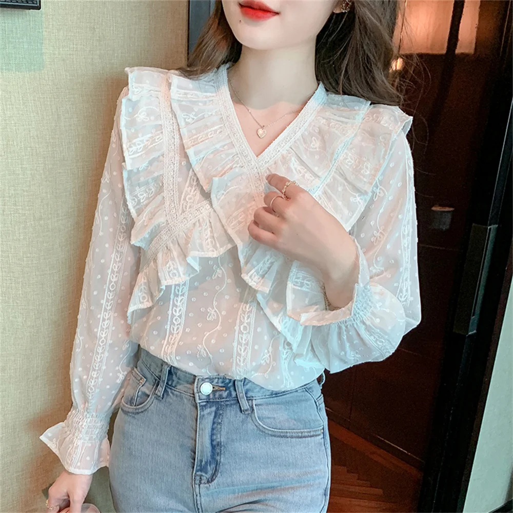 Korean Elegant lace ruffles Women's summer blouses fashion new casual woman tops women shirt blouse blusas long sleeve top 
Korean Elegant lace ruffles Women's summer blouses fashion new casual woman tops women shirt blouse blusas long sleeve top