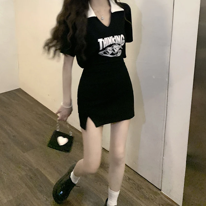 Polo collar dress women's summer 2022 new sweet cool Spice Girl careful machine waist revealing thin split short sleeved skirt
Polo collar dress women's summer 2022 new sweet cool Spice Girl careful machine waist revealing thin split short sleeved skirt