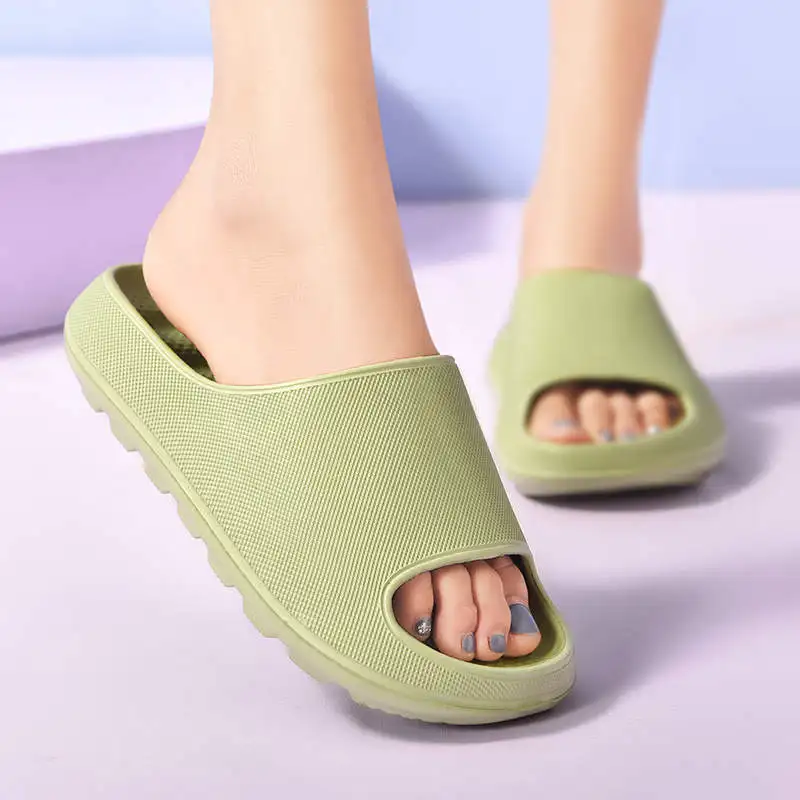 Men's Leather Flip Flops Walking Shoes Man Designer For Top Brand Clogs Luxury Designer Trainer Smiley Face Slippers Air Tennis
Men's Leather Flip Flops Walking Shoes Man Designer For Top Brand Clogs Luxury Designer Trainer Smiley Face Slippers Air Tennis