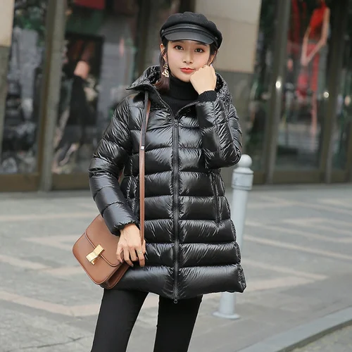2022 New Brand Women's Down Jacket Women Thick Warm 90 % White Duck Down Coat Female Korean Light Down Parkas Hiver 907
2022 New Brand Women's Down Jacket Women Thick Warm 90 % White Duck Down Coat Female Korean Light Down Parkas Hiver 907