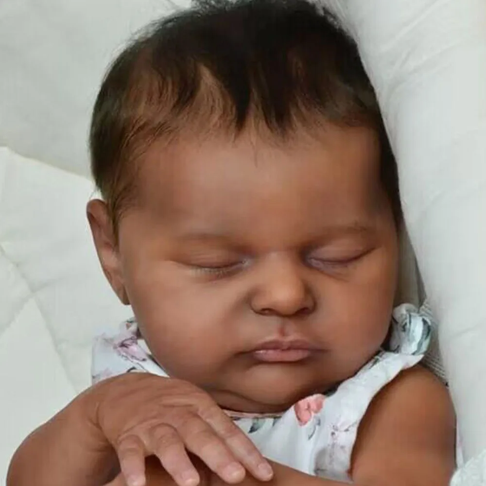 48 см уже законченная Кукла-младенец Laura Reborn, реальный размер младенца, темная кожа, очень детализированная окрашенная кожа, видимые вены
48 см уже законченная Кукла-младенец Laura Reborn, реальный размер младенца, темная кожа, очень детализированная окрашенная кожа, видимые вены