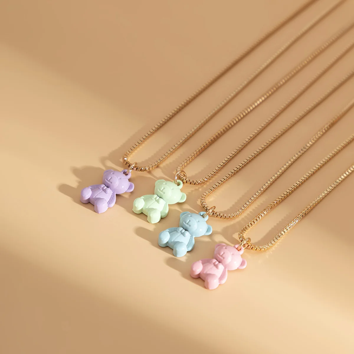 Simple Fashion Sweet and Cute Bear Necklace for Women Girl Stacked Clavicle Chain Jewelry Gift
Simple Fashion Sweet and Cute Bear Necklace for Women Girl Stacked Clavicle Chain Jewelry Gift