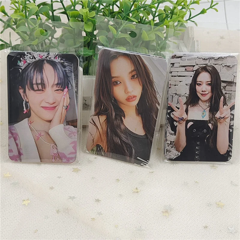 KPOP (G)I-DLE альбом I FEEL Lomo Card Makestar счастливый рисунок песня мероприятия Yuqi Ye Shuhua GIDLE Girl Подарочная печатная Фотокарта 5 шт./комплект
KPOP (G)I-DLE альбом I FEEL Lomo Card Makestar счастливый рисунок песня мероприятия Yuqi Ye Shuhua GIDLE Girl Подарочная печатная Фотокарта 5 шт./комплект