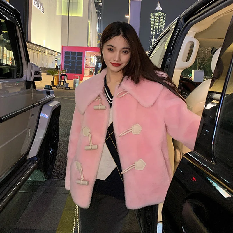 2022 Winter New Women Plush Coat High Quality Fashion Slim Fit Faux Fur Coat Plus Velvet Warm Down Jacket Elegant Lady Clothing
2022 Winter New Women Plush Coat High Quality Fashion Slim Fit Faux Fur Coat Plus Velvet Warm Down Jacket Elegant Lady Clothing