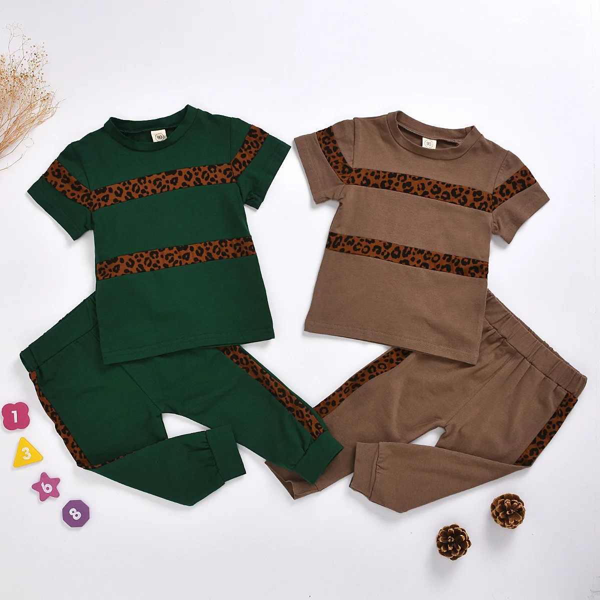 2022 Kids Baby Girls Clothes Set Summer Children Leopard Tracksuits Short Sleeve Sweatshirts + Pants Baby Outfits
2022 Kids Baby Girls Clothes Set Summer Children Leopard Tracksuits Short Sleeve Sweatshirts + Pants Baby Outfits