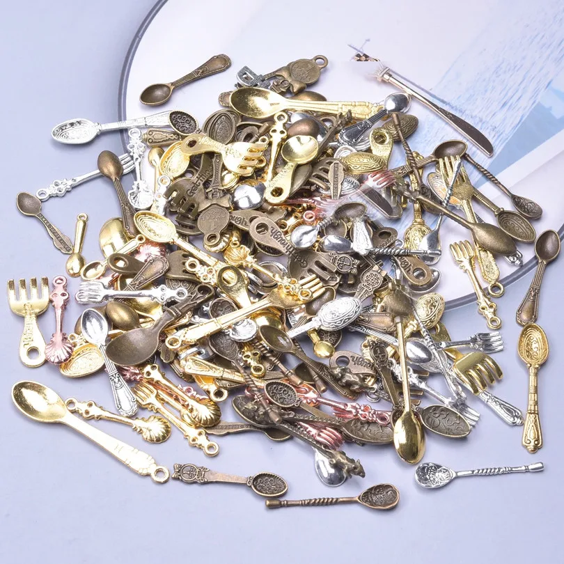 DIY Bulk Wholesale Vintage Tableware Spoon Pendant Charms For Necklace Jewelry Making Keychain Mix Antique Bronze Materials
DIY Bulk Wholesale Vintage Tableware Spoon Pendant Charms For Necklace Jewelry Making Keychain Mix Antique Bronze Materials