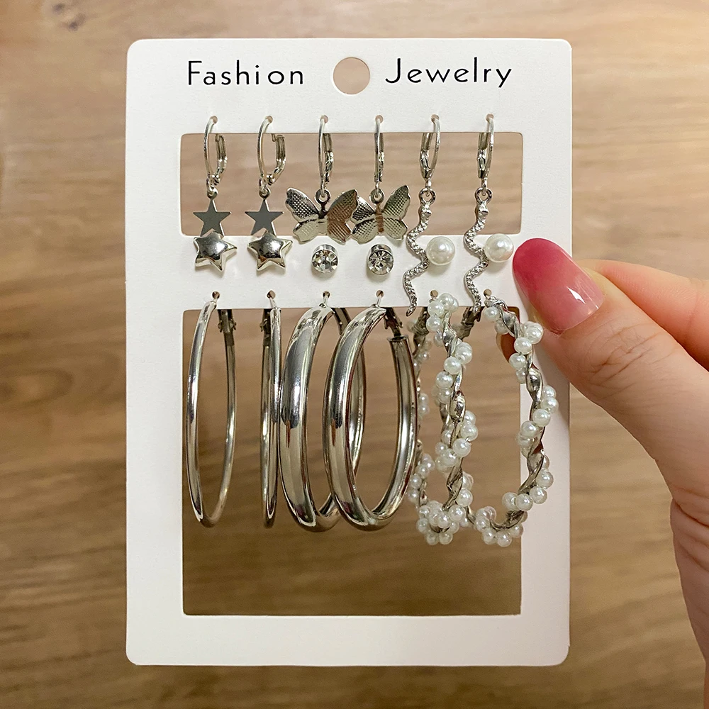 IPARAM Vintage Silver Color Hoop Earrings Set for Women Geometric Snake Butterfly Pearl Crystal Earrings Fashion Jewelry 
IPARAM Vintage Silver Color Hoop Earrings Set for Women Geometric Snake Butterfly Pearl Crystal Earrings Fashion Jewelry