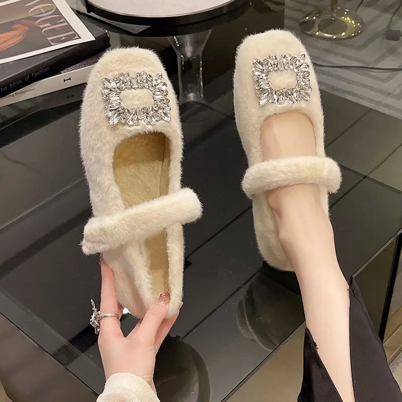 Женские туфли 2022, модные лоферы, повседневные женские кроссовки на меху, с квадратным носком и кристаллами, универсальные новые милые Зимни... 
Женские туфли 2022, модные лоферы, повседневные женские кроссовки на меху, с квадратным носком и кристаллами, универсальные новые милые Зимни...