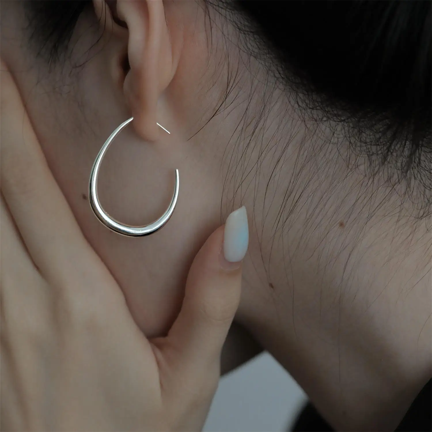 Trendy Design Large Smooth Geometric Ellipse Drop Earring For Woman European Minimalist Design Girl's Superior Sense Earring
Trendy Design Large Smooth Geometric Ellipse Drop Earring For Woman European Minimalist Design Girl's Superior Sense Earring
