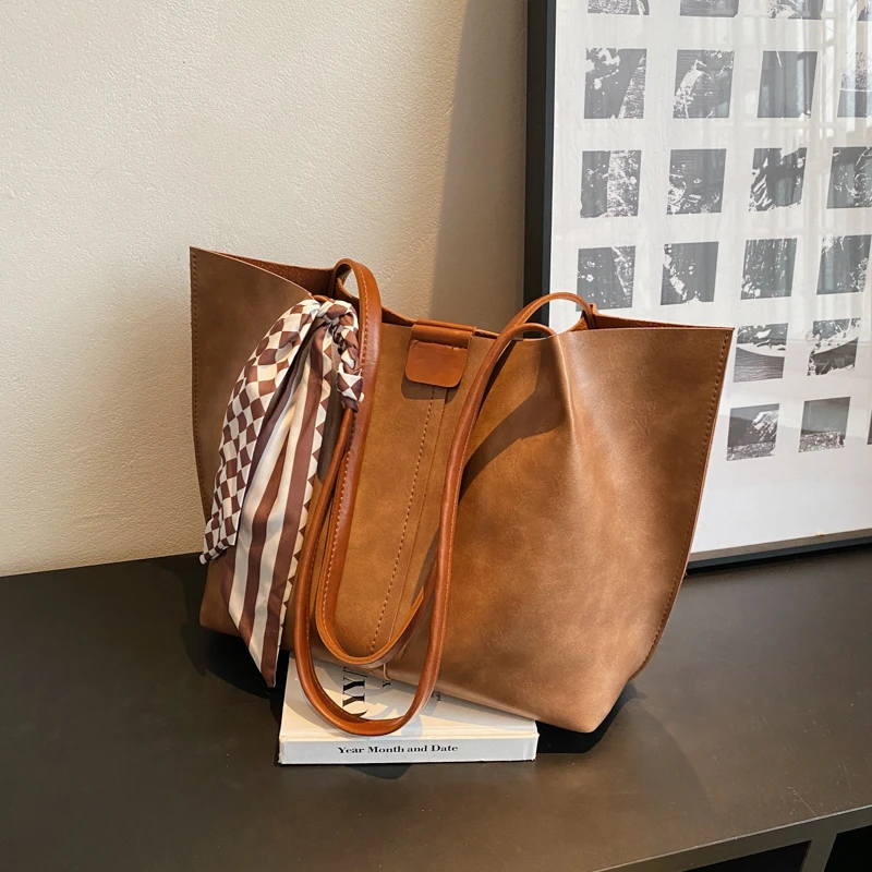 Popular Simple Multifunctional Tote Bags Ladies 2022 New High Quality Shoulder Bags Large Capacity Handbags
Popular Simple Multifunctional Tote Bags Ladies 2022 New High Quality Shoulder Bags Large Capacity Handbags