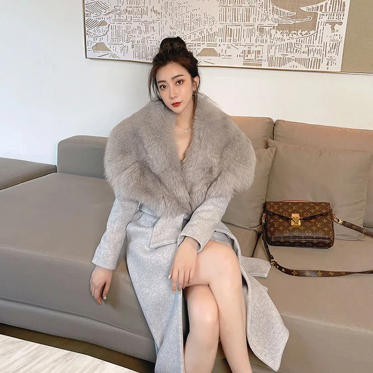 2022 Newest autumn winter new women's huge genuine fox fur collar double-sided wool coat female luxurious real fur outerwear
2022 Newest autumn winter new women's huge genuine fox fur collar double-sided wool coat female luxurious real fur outerwear