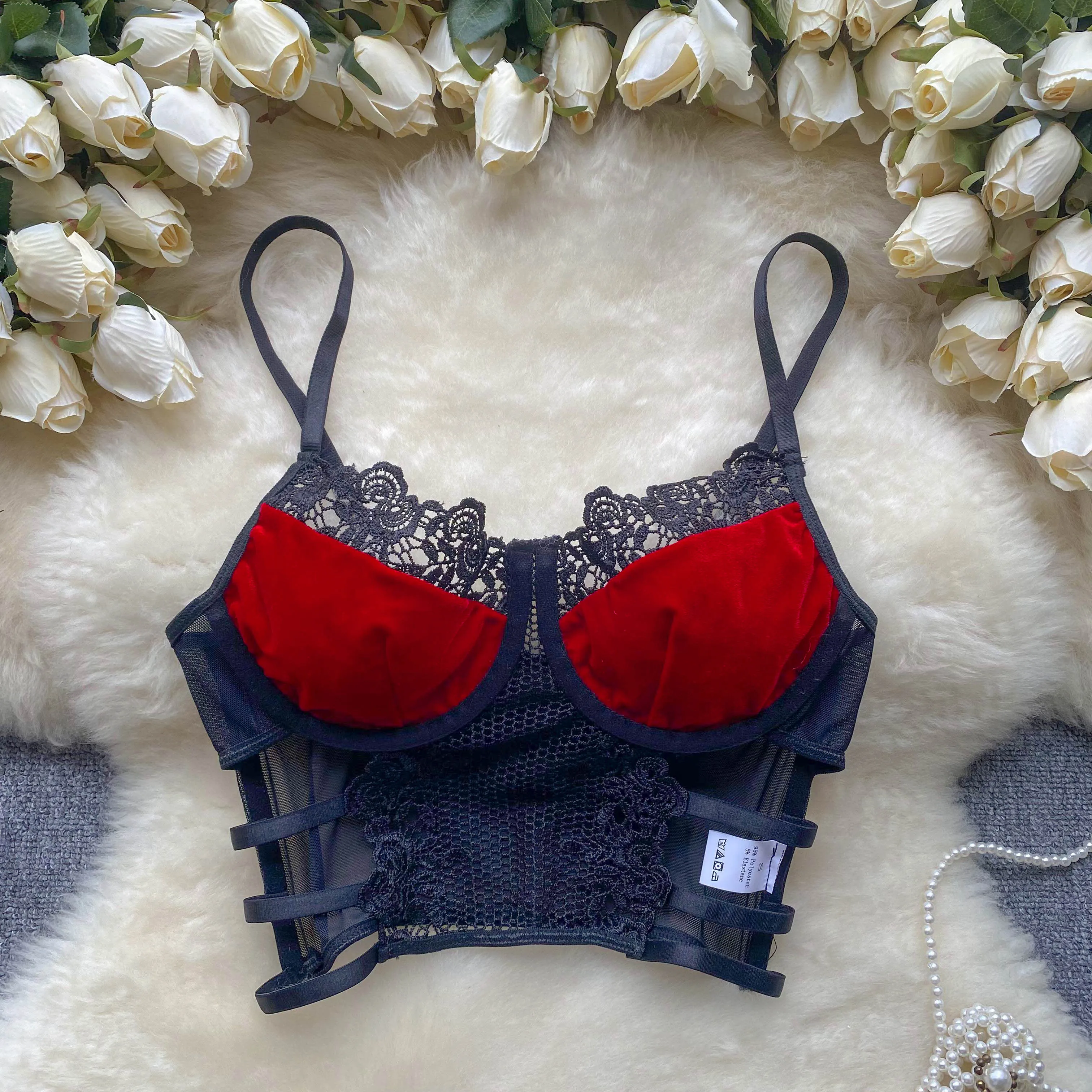 Women Chic Patchwork Lace Slim Basic Sexy Korean Fashion Sleeveless Backless Crop Tops Summer Women Top
Women Chic Patchwork Lace Slim Basic Sexy Korean Fashion Sleeveless Backless Crop Tops Summer Women Top