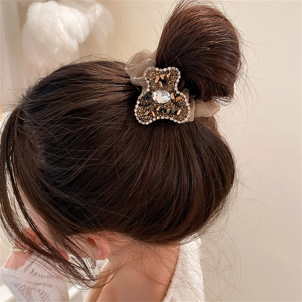 South Korea Set Diamond Little Bear Organza Design Hair Ring Fashion Temperament High Ponytail Headrope Retro Simple Accessories
South Korea Set Diamond Little Bear Organza Design Hair Ring Fashion Temperament High Ponytail Headrope Retro Simple Accessories