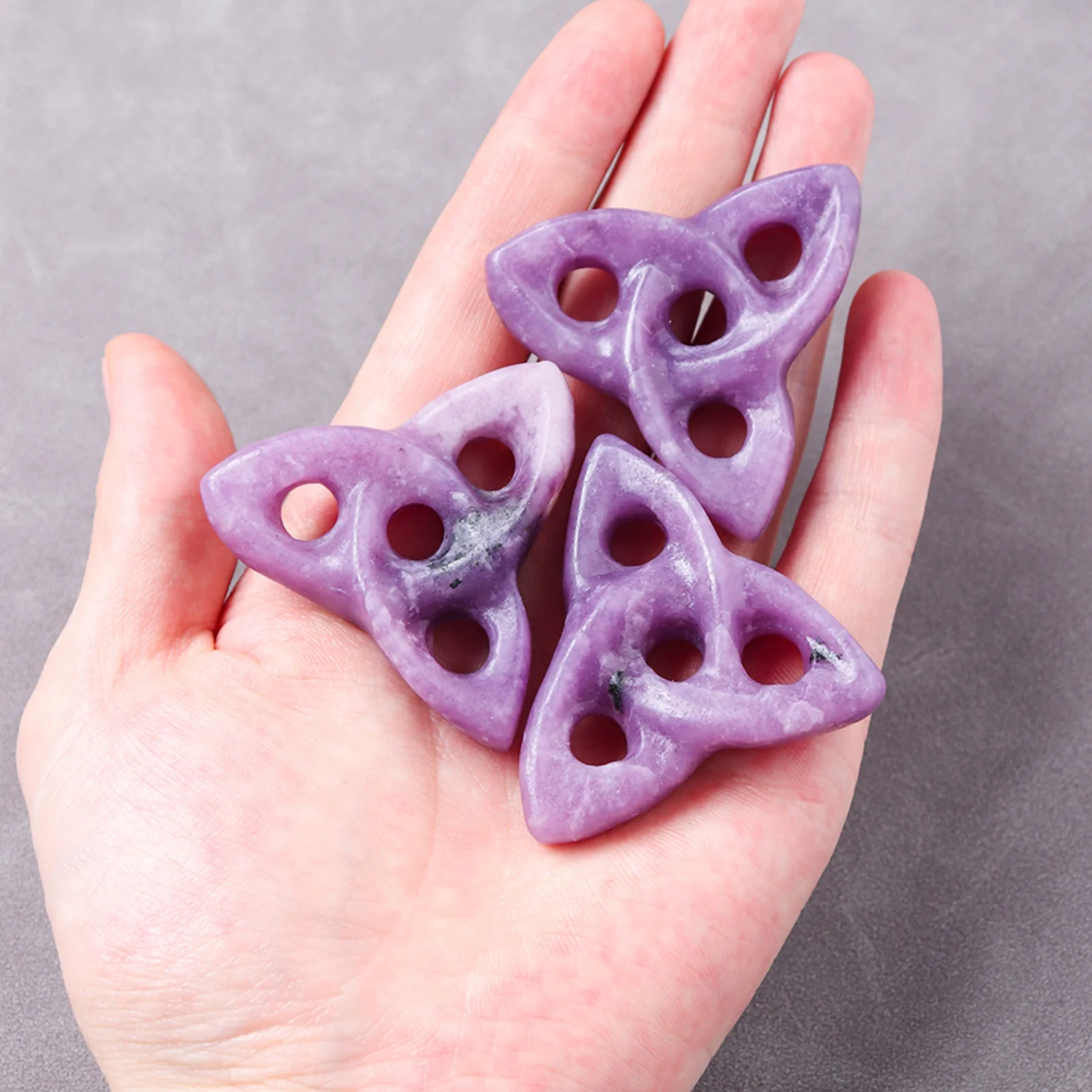 1pc Natural Amethyst Crystal Decors for Home Bedroom Living Room Office Gifts Purple Mica Three Lives Flower Ornament
1pc Natural Amethyst Crystal Decors for Home Bedroom Living Room Office Gifts Purple Mica Three Lives Flower Ornament