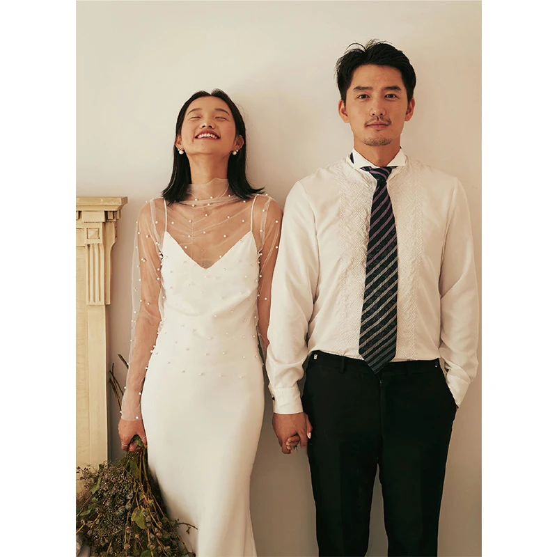 Elegant Simple Sheath Long Sleeves High Neck Vintage Sexy Ruched Pearls Soft Satin Sweep Train Wedding Dress Gown Bridal Dress
Elegant Simple Sheath Long Sleeves High Neck Vintage Sexy Ruched Pearls Soft Satin Sweep Train Wedding Dress Gown Bridal Dress