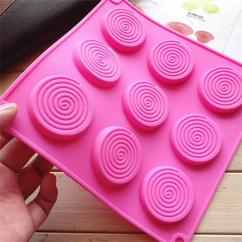 9 Holes Chocolate Mold Big Spiral Textured Fondant Silicone Cake Mold Chocolate Insert Cookie Decorating Tools
9 Holes Chocolate Mold Big Spiral Textured Fondant Silicone Cake Mold Chocolate Insert Cookie Decorating Tools