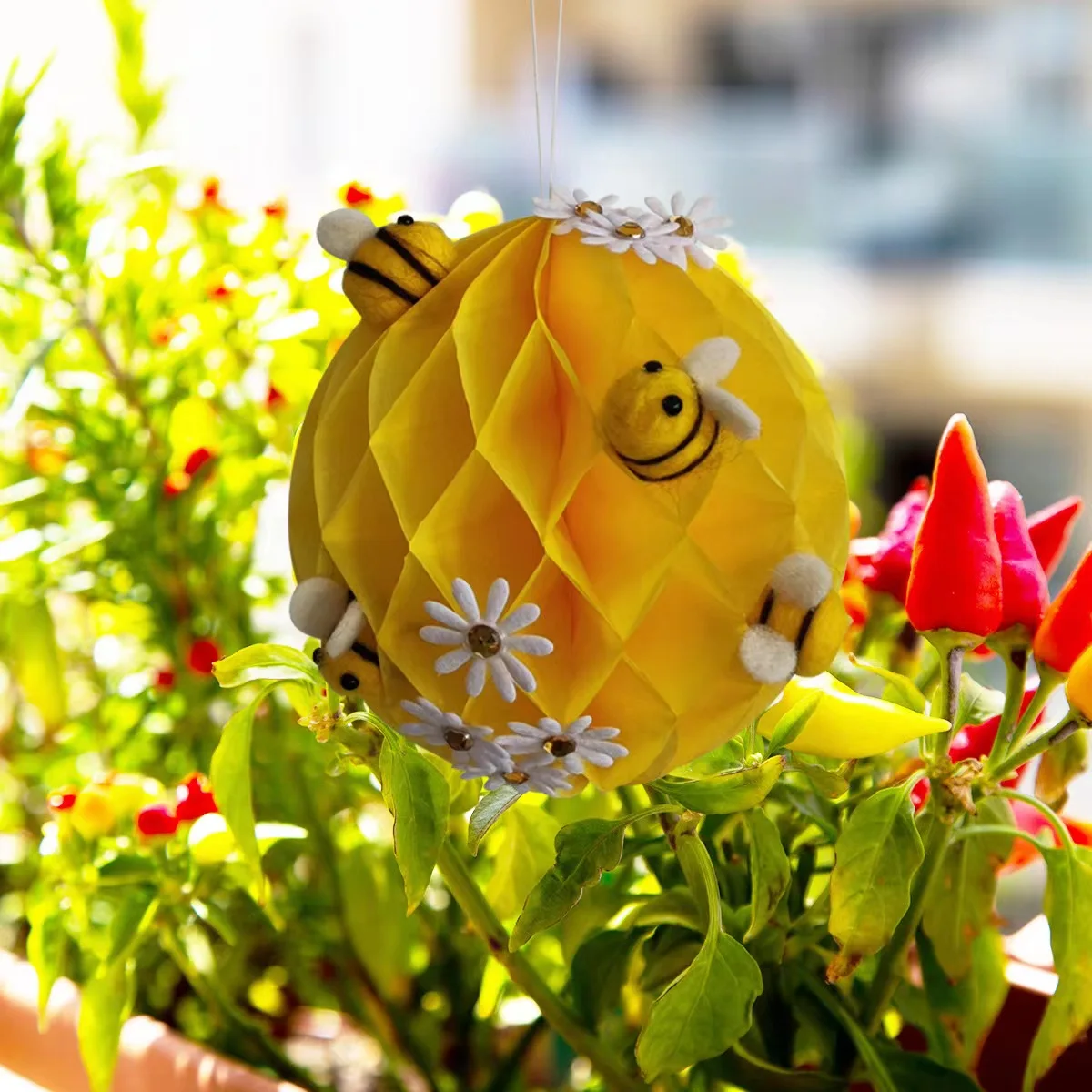 Honeycomb And Bee Decoration, Living Room, Bedroom, Paper Crafts, Courtyard Creative Decorations, Holiday Party Supplies
Honeycomb And Bee Decoration, Living Room, Bedroom, Paper Crafts, Courtyard Creative Decorations, Holiday Party Supplies