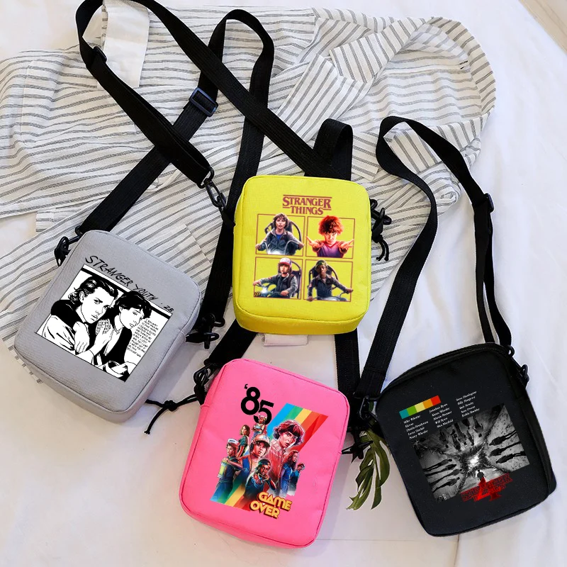 New Stranger Things Season 4 Print Messenger Bag Mini Canvas Shoulder Bags Casual Street Zipper Purses Handbag Crossbodys Bags
New Stranger Things Season 4 Print Messenger Bag Mini Canvas Shoulder Bags Casual Street Zipper Purses Handbag Crossbodys Bags