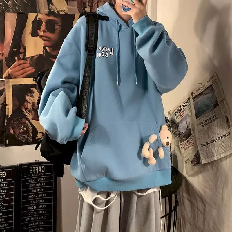 2023New women's Hoodies autumn winter plus velvet trend lovers bear doll hooded sweatshirt loose Hong Kong style streetwear
2023New women's Hoodies autumn winter plus velvet trend lovers bear doll hooded sweatshirt loose Hong Kong style streetwear