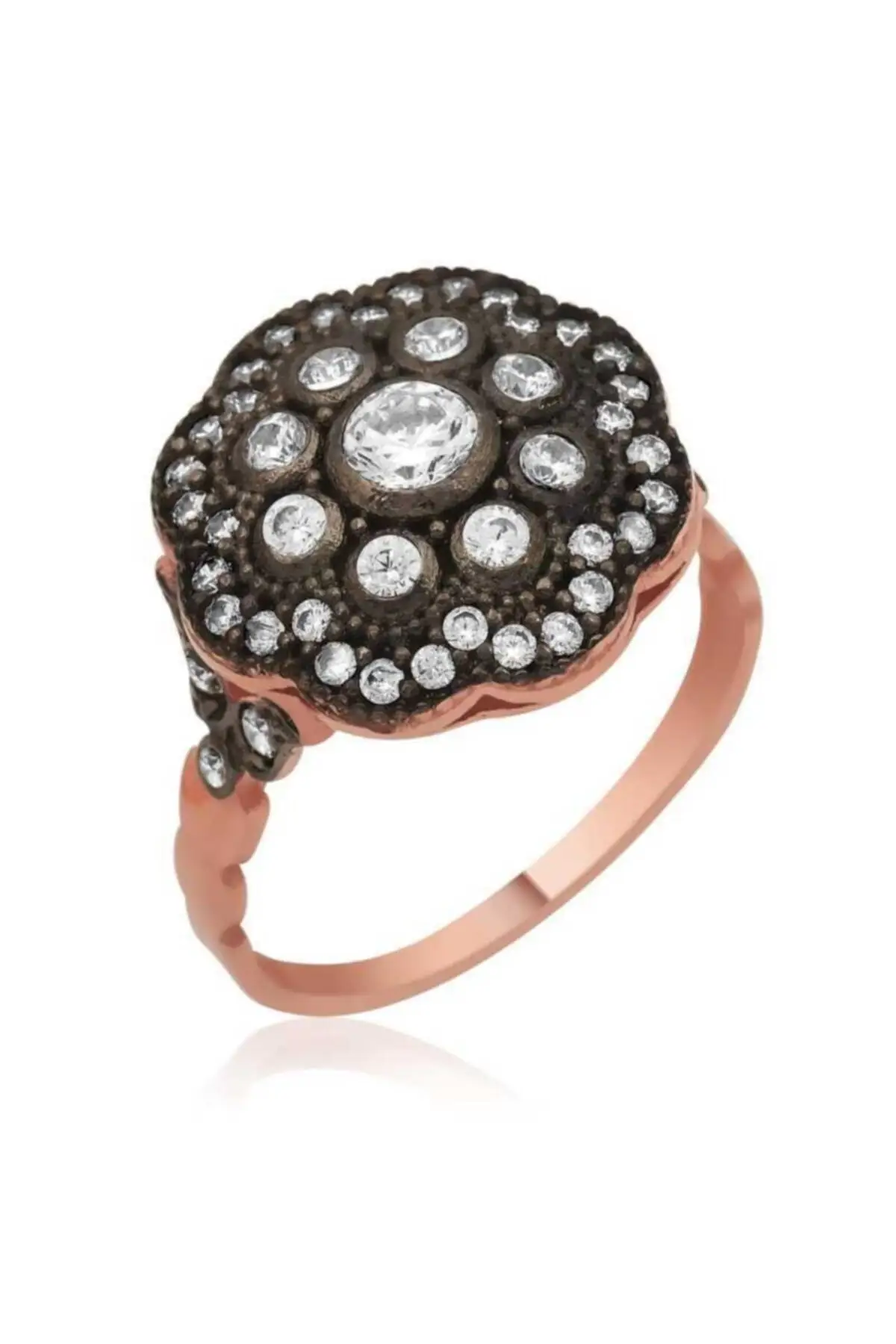 Женское серебряное кольцо с бриллиантами 
Женское серебряное кольцо с бриллиантами