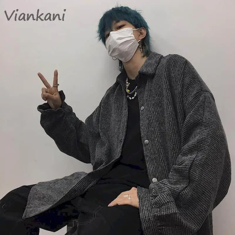 Мужская рубашка, куртка 2022 Harajuku Dark Wind Super Fire Street, винтажная Корейская Красивая свободная дикая искусственная мужская рубашка
Мужская рубашка, куртка 2022 Harajuku Dark Wind Super Fire Street, винтажная Корейская Красивая свободная дикая искусственная мужская рубашка