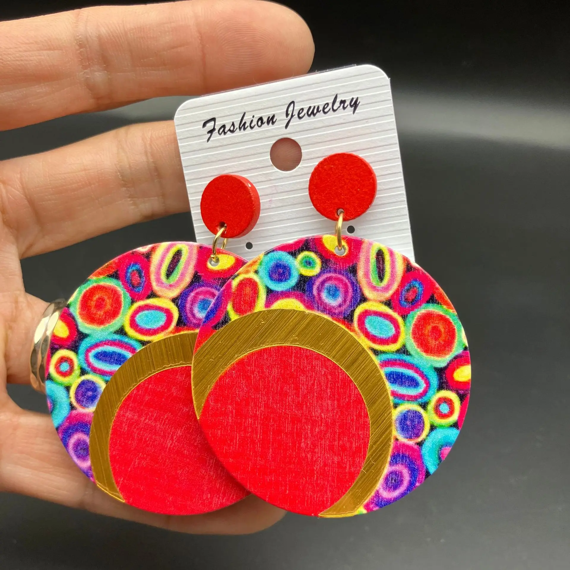 New Bohemian Earrings Wooden Color Contrast Printing Round Color Large Earrings Vintage Ethnic Style Ear Rings Gift Wholesale
New Bohemian Earrings Wooden Color Contrast Printing Round Color Large Earrings Vintage Ethnic Style Ear Rings Gift Wholesale