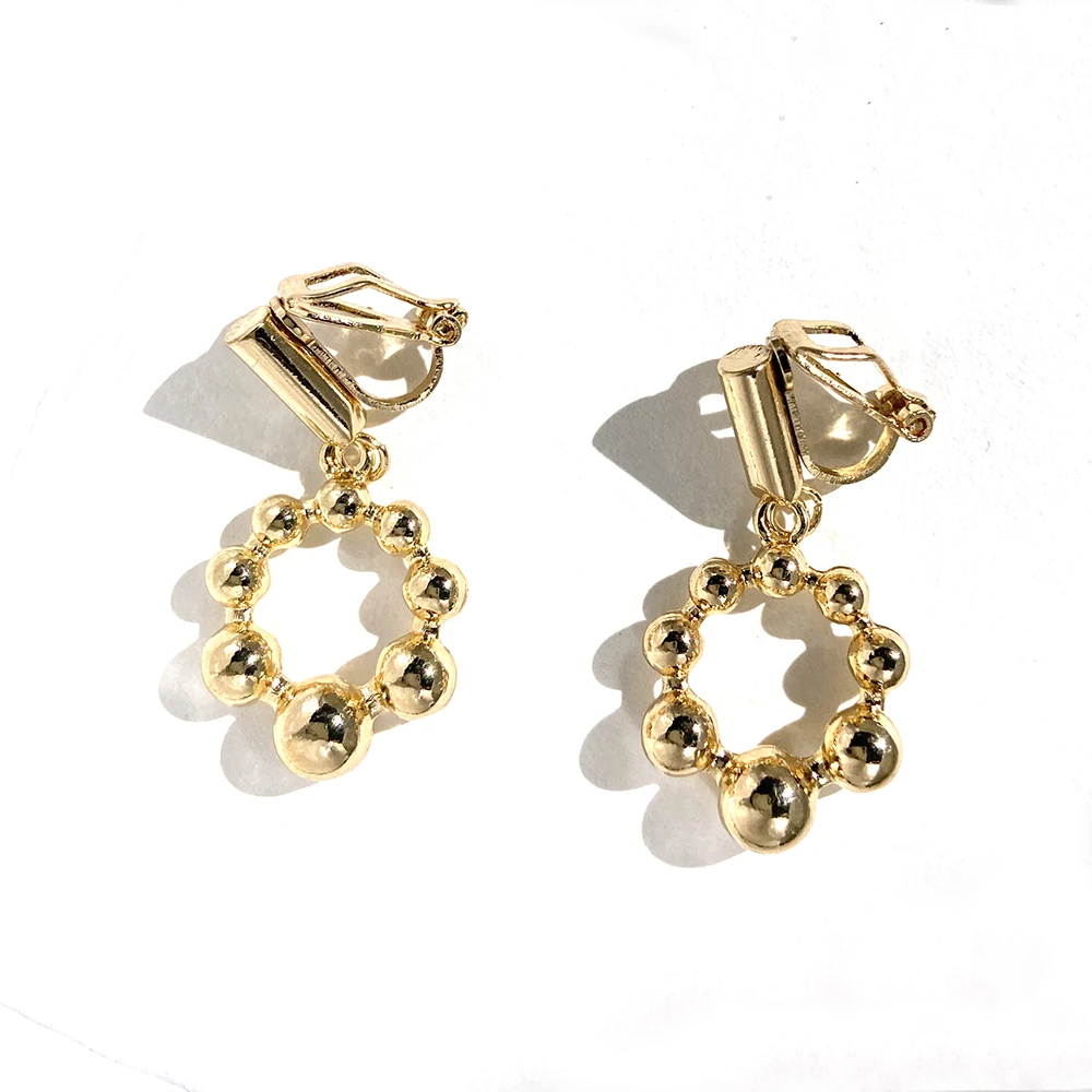 Fan-shaped Pearl Clip Earrings No Hole Ear Clips Geometric Pearl Clip on Earring Without Piercing Minimalist Earring CE1148
Fan-shaped Pearl Clip Earrings No Hole Ear Clips Geometric Pearl Clip on Earring Without Piercing Minimalist Earring CE1148