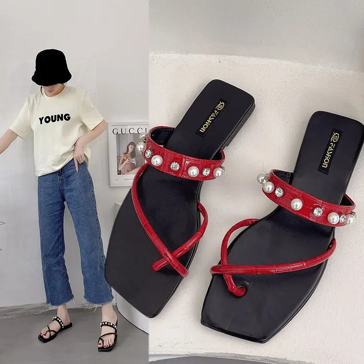 2022 Pearl Designer Women's Slippers Dew Brand Leather Women's Shoes Simple Flat Casual Slippers 35-43 Comfortable Solid Color
2022 Pearl Designer Women's Slippers Dew Brand Leather Women's Shoes Simple Flat Casual Slippers 35-43 Comfortable Solid Color