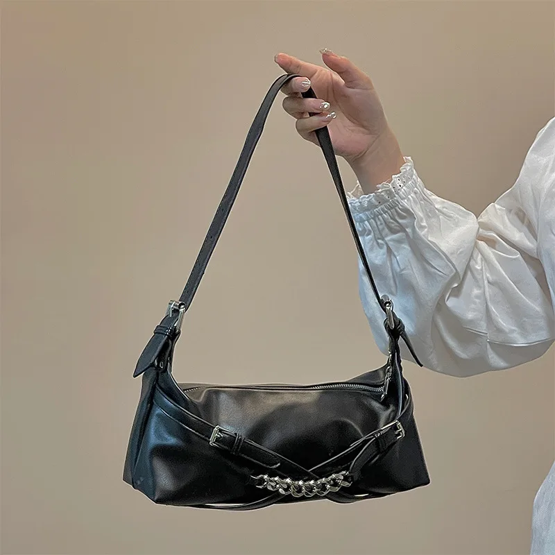 2022 Fashion Horizontal Pu Zipper Armpit Bag Ladies Black Chain Shoulder Bag Casual Minimalist Handbag
2022 Fashion Horizontal Pu Zipper Armpit Bag Ladies Black Chain Shoulder Bag Casual Minimalist Handbag