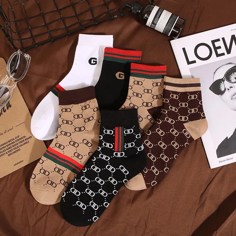 Cotton Mid-Tube Women'S Socks Ins Trend All-Match Sweat-Absorbing Breathable Men And Women Couple Socks Sports Socks
Cotton Mid-Tube Women'S Socks Ins Trend All-Match Sweat-Absorbing Breathable Men And Women Couple Socks Sports Socks