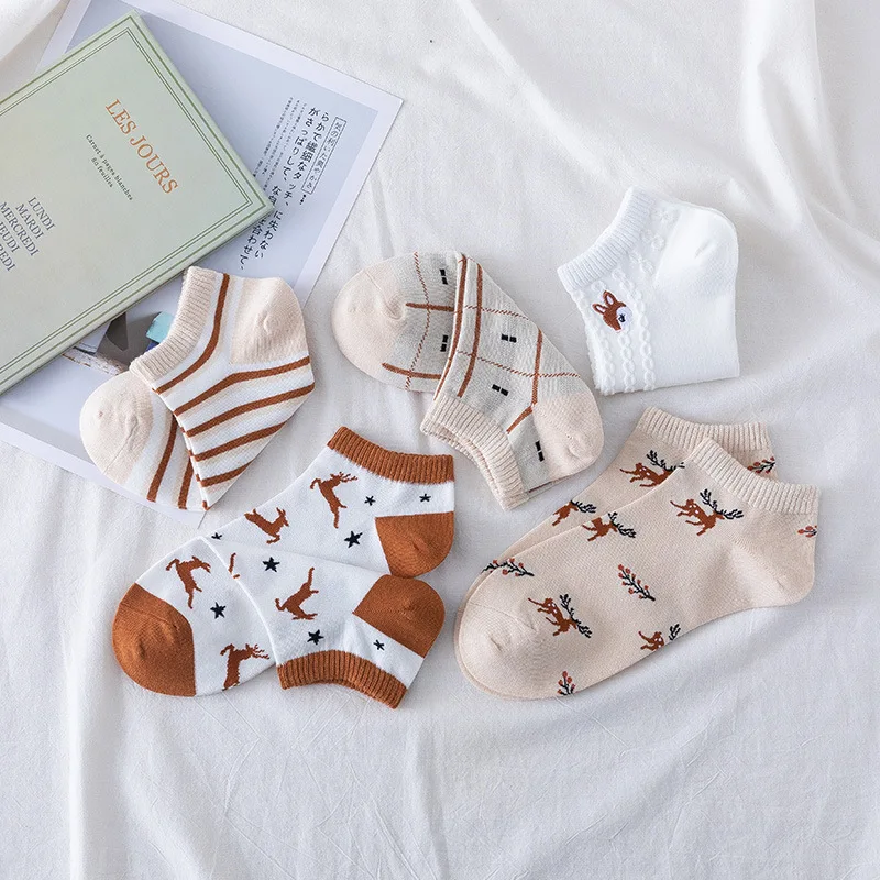 5 Pairs/Lot Cute Harajuku Socks Women Cartoon Cotton Socks Deer Cloud Ice Cream Summer Autumn Female Lady Short Socks
5 Pairs/Lot Cute Harajuku Socks Women Cartoon Cotton Socks Deer Cloud Ice Cream Summer Autumn Female Lady Short Socks