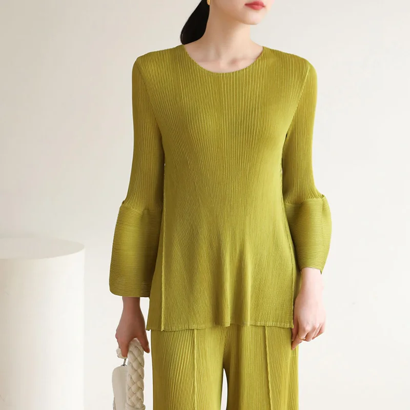 Женская плиссированная футболка миаке с рукавами-фонариками и круглым вырезом, однотонный тонкий пуловер, элегантная женская модная одежд...
Женская плиссированная футболка миаке с рукавами-фонариками и круглым вырезом, однотонный тонкий пуловер, элегантная женская модная одежд...