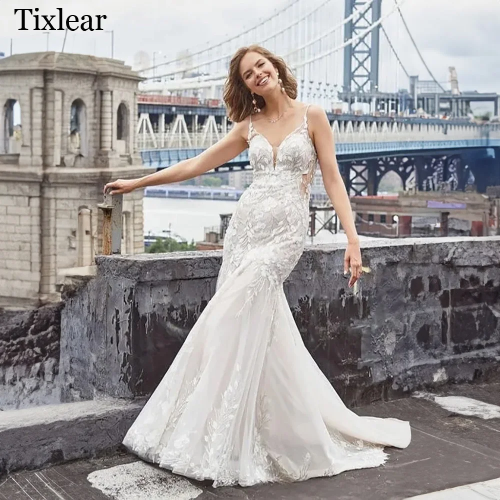 

Женское свадебное платье с юбкой-годе TIXLEAR, изящное элегантное платье с V-образным вырезом и открытой спиной, на тонких бретельках, со шлейфом