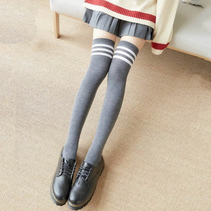 

Candy Colored Stripes Cotton Sexy Womens Long Socks Style Party Street Dancing Knee Sock Classic Striped Sport Socks