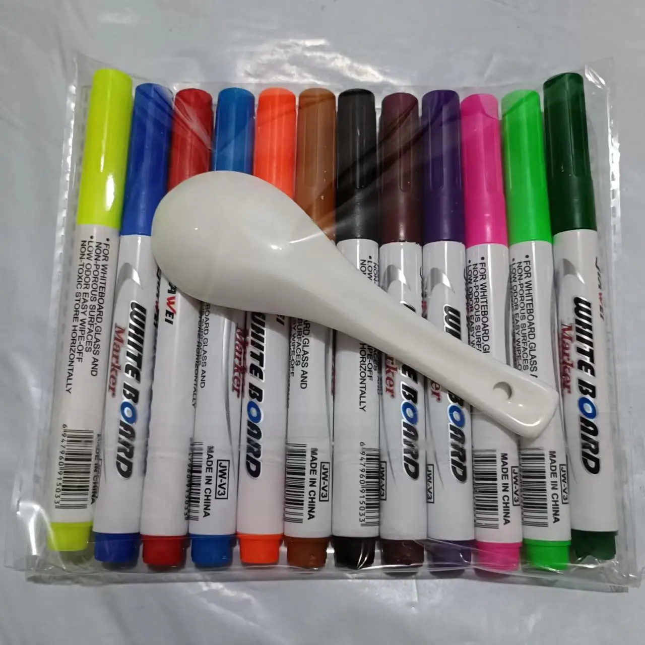 

12Colors Magical Water Painting Pen Floating Erasable Marker Pen Kids Drawing Early Education Magic Whiteboard Markers