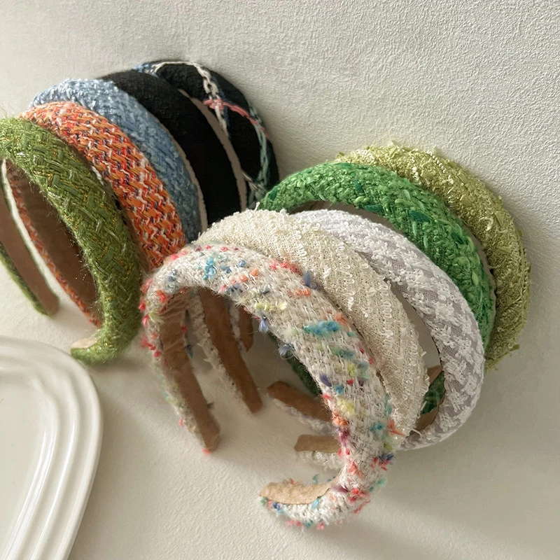 2022 Winter Woolen wide Hairbands Knitted padded Fashion Headbands Girls bezel headwear Korean Hair Hoop Hair Accessories
2022 Winter Woolen wide Hairbands Knitted padded Fashion Headbands Girls bezel headwear Korean Hair Hoop Hair Accessories