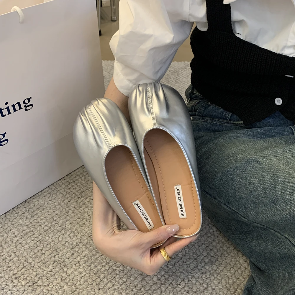 Low Shoes Woman 2023 Slippers Soft Cover Toe Shallow Comfort Flat Pleated Rubber Slides PU Round Low Shoes Shallow Ladies' Slipp
Low Shoes Woman 2023 Slippers Soft Cover Toe Shallow Comfort Flat Pleated Rubber Slides PU Round Low Shoes Shallow Ladies' Slipp