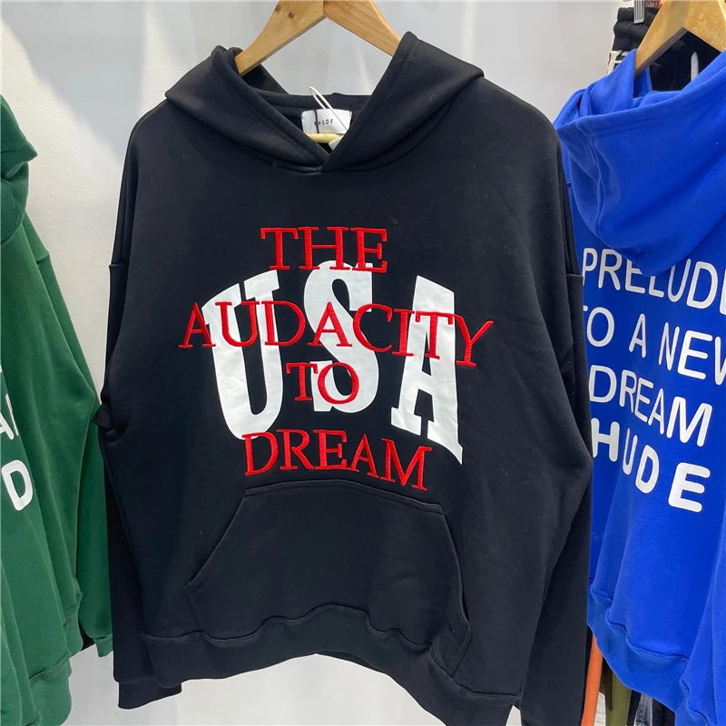 RHUDE Embroidery USA Hoodie Men Women High Quality THE AUDACITY To DREAM RHUDE Hooded Loose Pullover Sweatshirts
RHUDE Embroidery USA Hoodie Men Women High Quality THE AUDACITY To DREAM RHUDE Hooded Loose Pullover Sweatshirts