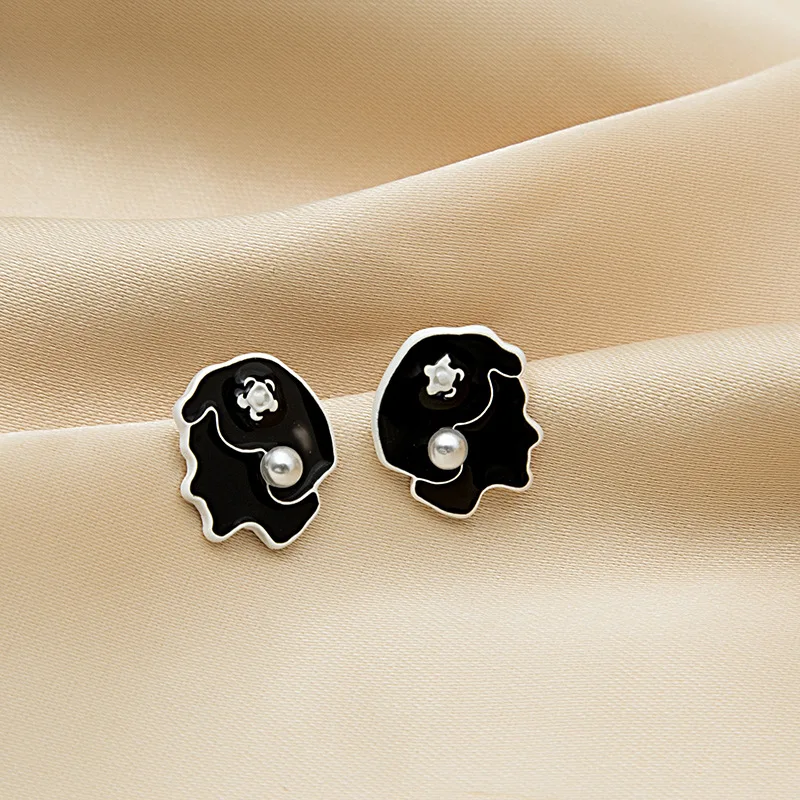 Needle Korean Simple Graceful Beauty Head Short Hair Earrings for Girl Retro Ins Style Earring Ear Clip
Needle Korean Simple Graceful Beauty Head Short Hair Earrings for Girl Retro Ins Style Earring Ear Clip