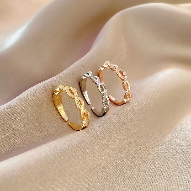 JOZY Luxury Braided Twist Micro Set Zircon Rings For Women Rose Gold Color Opening Adjustable Ring 2022 Fashion Jewelry Gift
JOZY Luxury Braided Twist Micro Set Zircon Rings For Women Rose Gold Color Opening Adjustable Ring 2022 Fashion Jewelry Gift