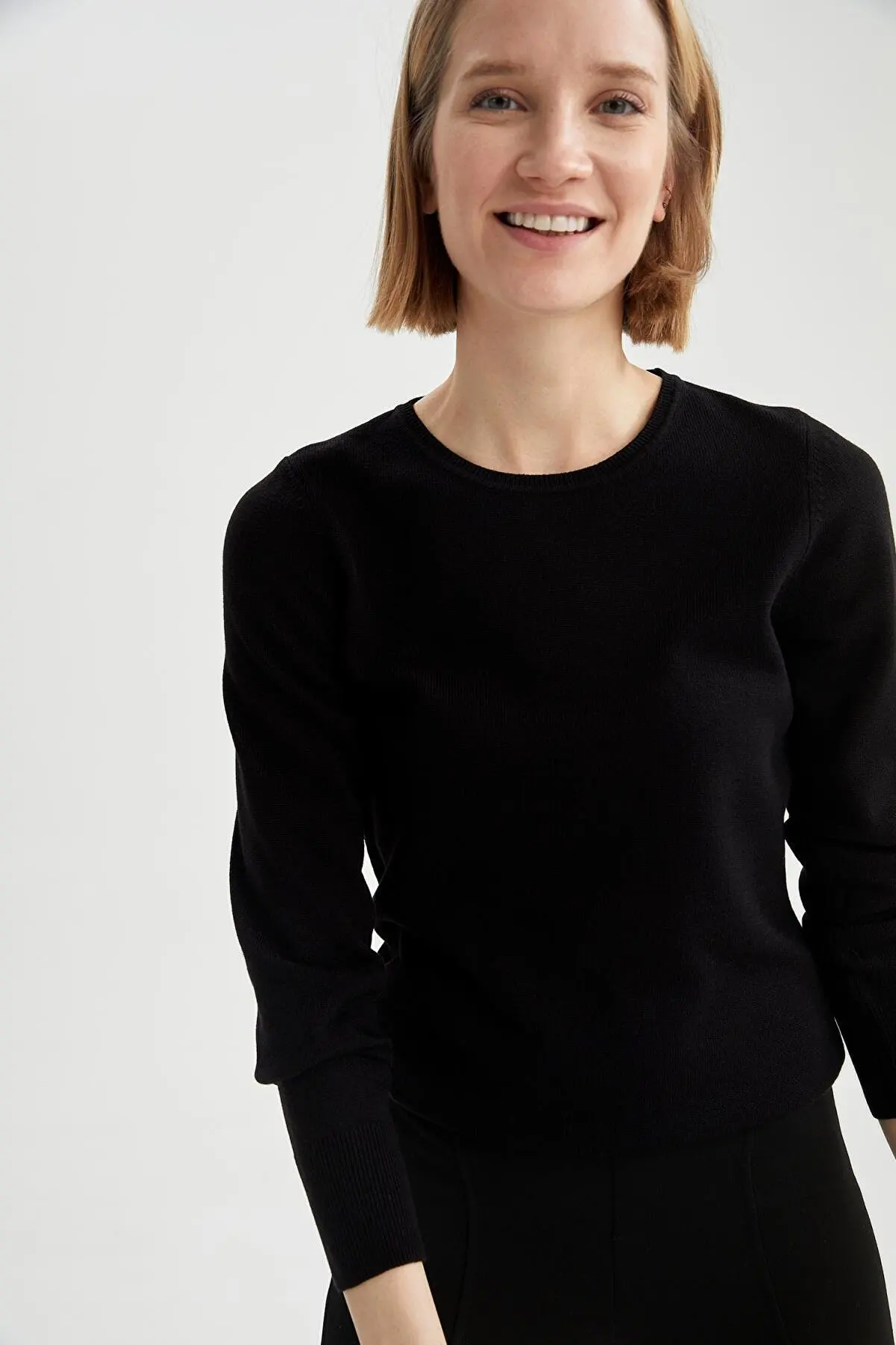 Female Black Bicycle Collar Relax Fit Soft Soft Cashmere Sweater Cardigan Tops Pullover For Women 125725835
